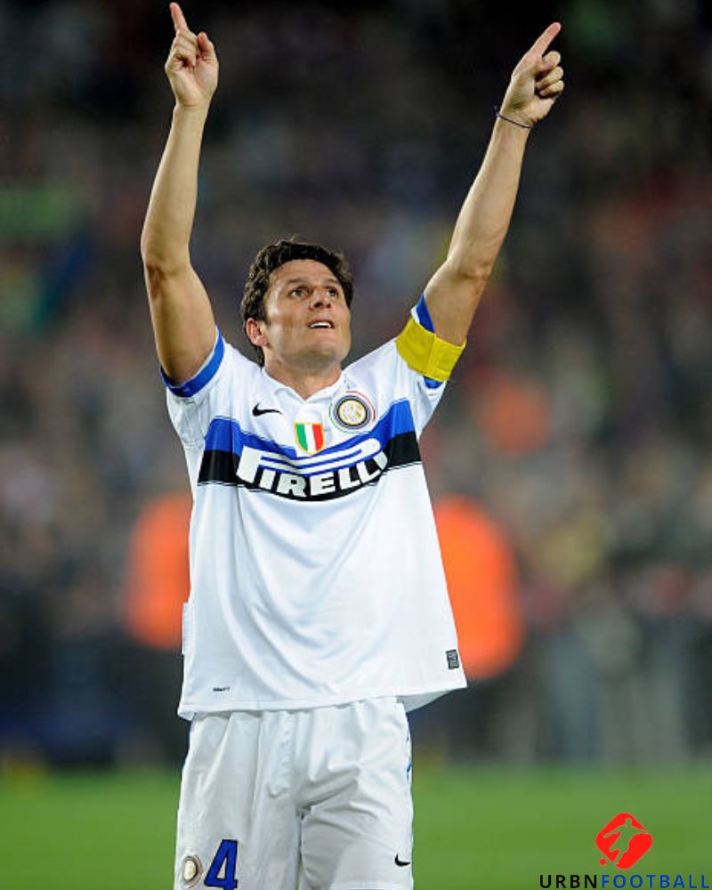 ZANETTI JAVIER 2009-10 (Int)